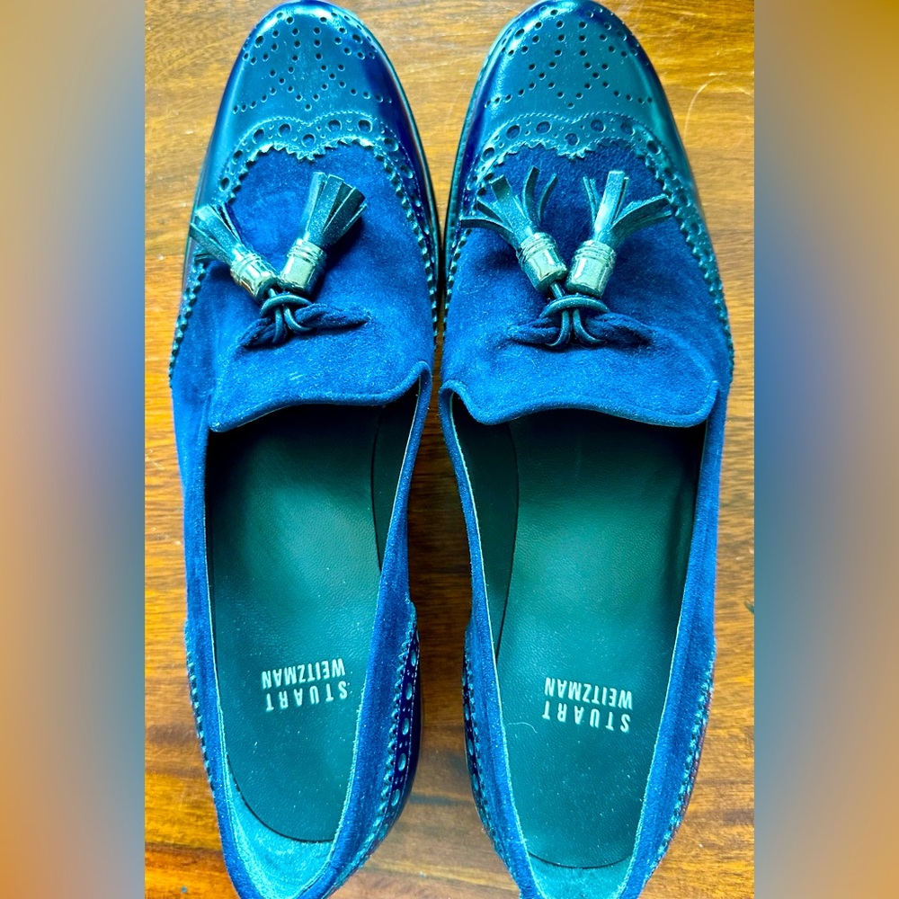 Stuart Weitzman women's blue suede and leather wingtip loafers size 8.5